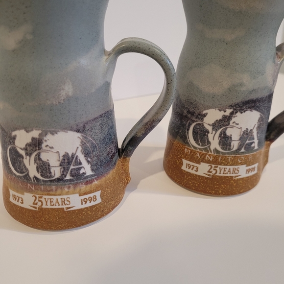 VINTAGE 1998 Set of 2 Handmade CGA Manitoba Mugs - Picture 3 of 16